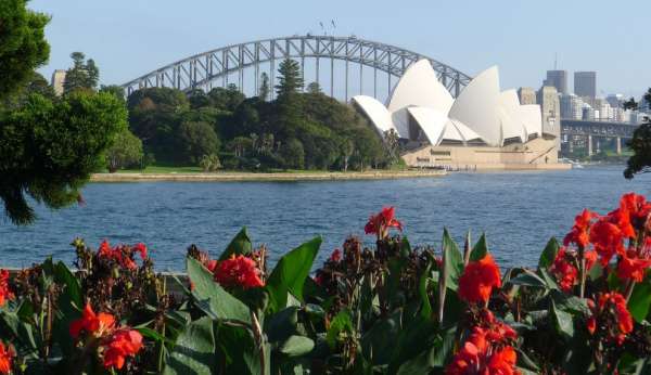 Sydney cityscape seen from the Royal Botanic Garden.